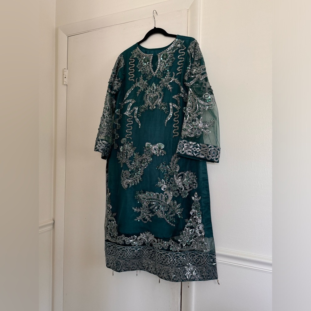 Fancy net Xl Kameez shalwar and dupatta